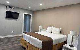Holiday Lodge